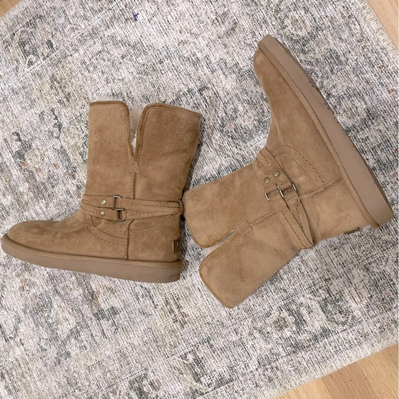 UGG Women’s Palisade Boots Size 9 - Picture 8 of 9
